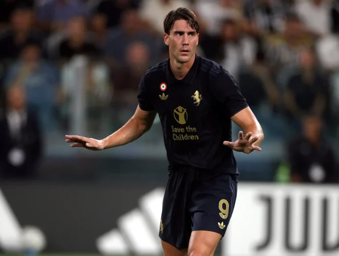 Juventus - Dusan Vlahović Juventus - Dusan Vlahović